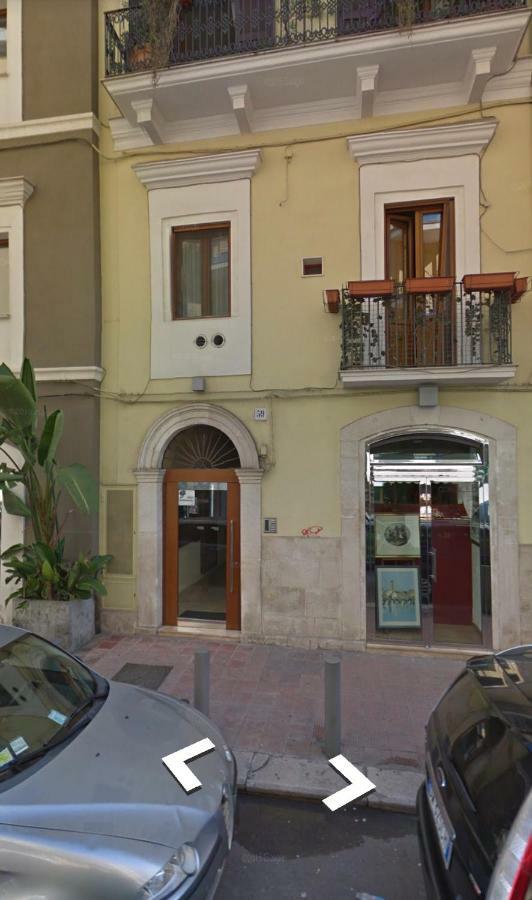 Melo Accommodations Apartment Abbrescia Бари Экстерьер фото